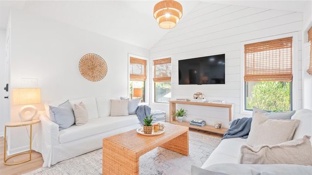 512 Harbour Oaks Drive, St Simons Island, GA 31522