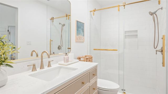 512 Harbour Oaks Drive, St Simons Island, GA 31522