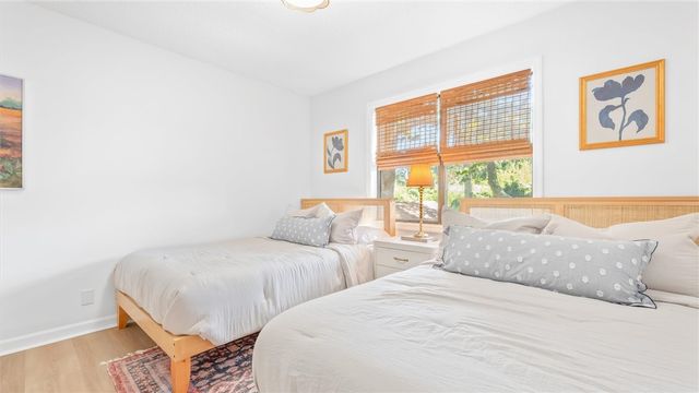 512 Harbour Oaks Drive, St Simons Island, GA 31522