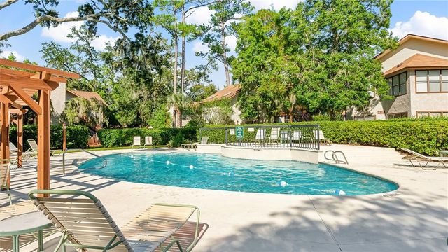 512 Harbour Oaks Drive, St Simons Island, GA 31522