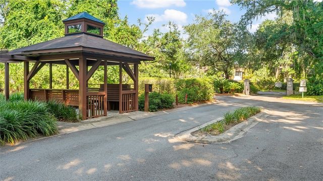 512 Harbour Oaks Drive, St Simons Island, GA 31522