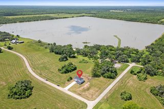 106 Pony Trail, Angleton, TX 77515
