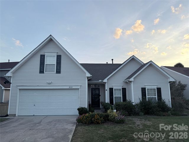 10323 Green Hedge Avenue, Charlotte, NC 28269