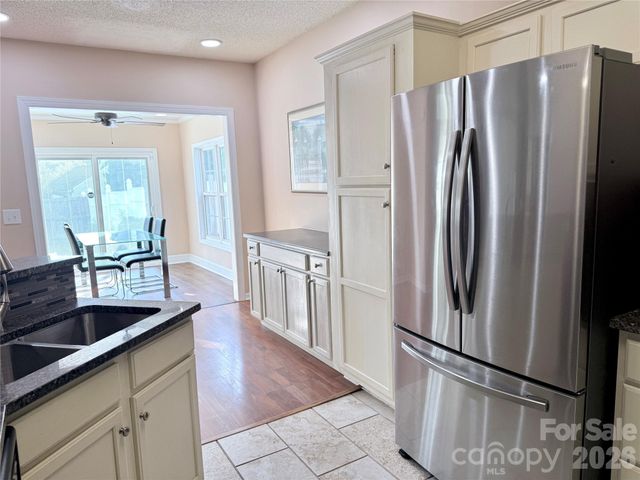 10323 Green Hedge Avenue, Charlotte, NC 28269