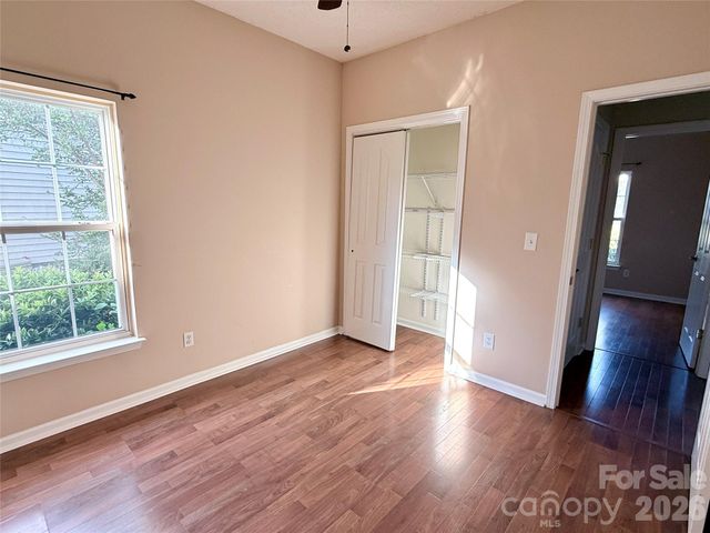 10323 Green Hedge Avenue, Charlotte, NC 28269