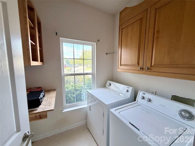 10323 Green Hedge Avenue, Charlotte, NC 28269