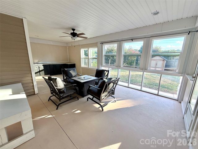 10323 Green Hedge Avenue, Charlotte, NC 28269