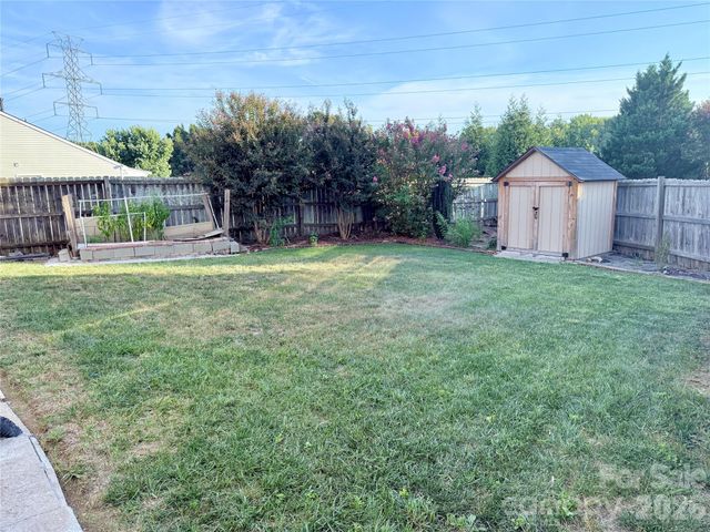 10323 Green Hedge Avenue, Charlotte, NC 28269