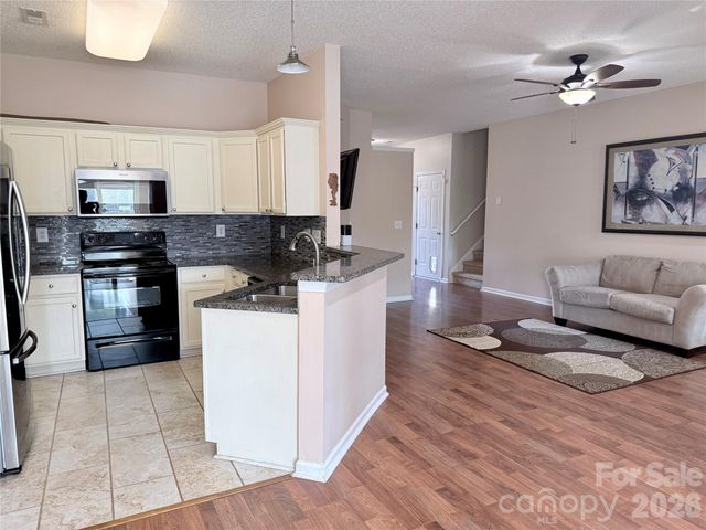 10323 Green Hedge Avenue, Charlotte, NC 28269