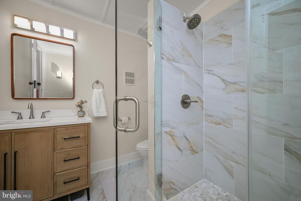 Image 28 of property listing at 21901 NEW HAMPSHIRE AVE, Brookeville, MD 20833