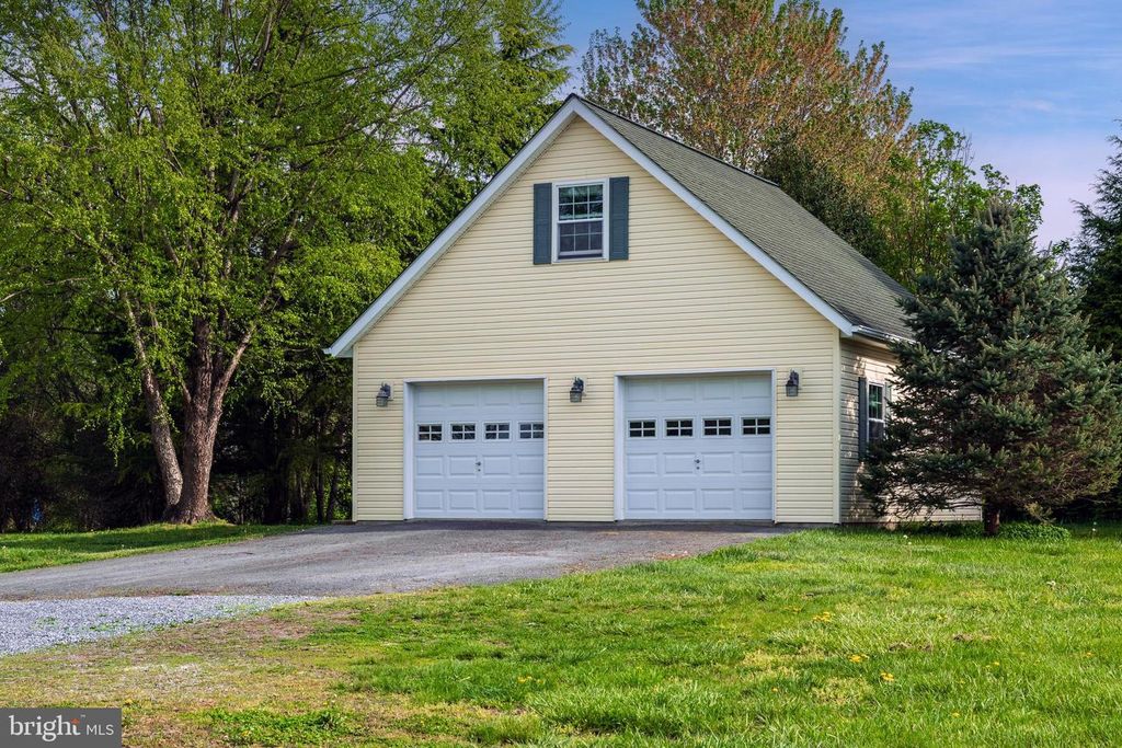 Image 31 of property listing at 21901 NEW HAMPSHIRE AVE, Brookeville, MD 20833