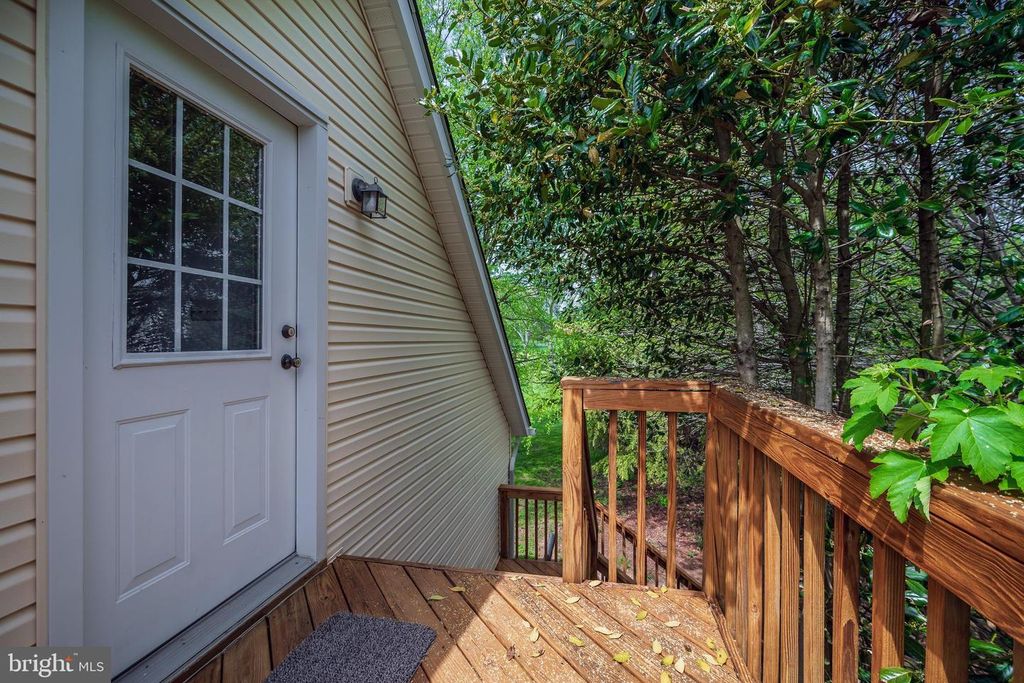 Image 32 of property listing at 21901 NEW HAMPSHIRE AVE, Brookeville, MD 20833