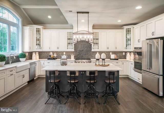 5405 RED OAK DR, Coopersburg, PA 18036