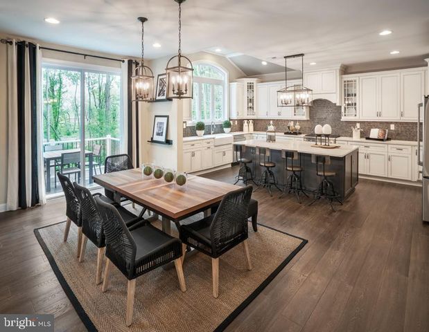 5405 RED OAK DR, Coopersburg, PA 18036