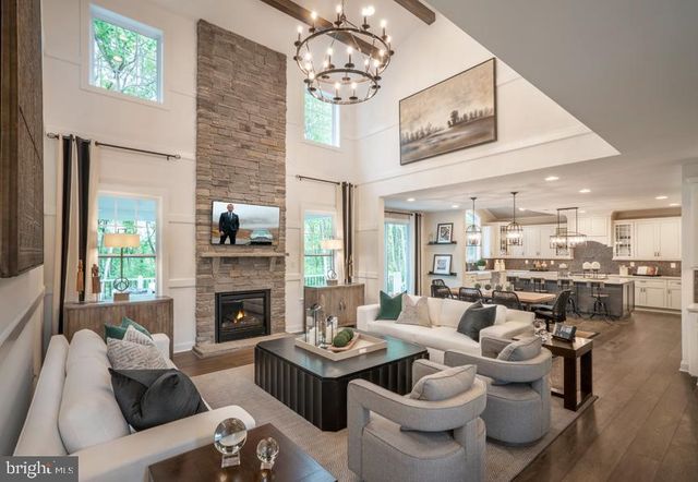 5405 RED OAK DR, Coopersburg, PA 18036