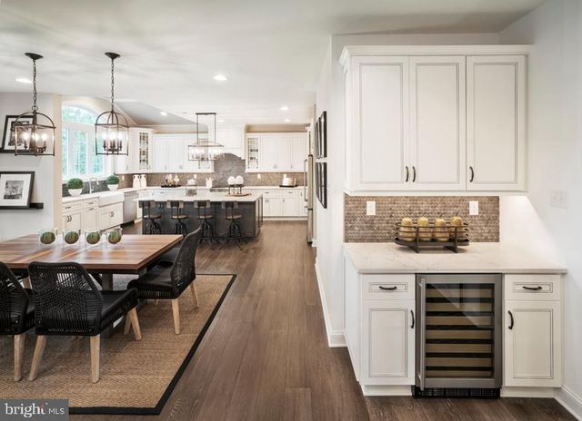 5405 RED OAK DR, Coopersburg, PA 18036