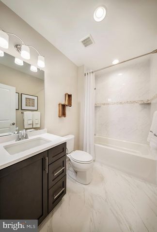 5405 RED OAK DR, Coopersburg, PA 18036