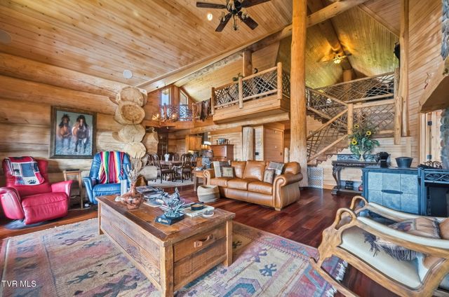 2835 Cross Mountain Road, Shady Valley, TN 37688