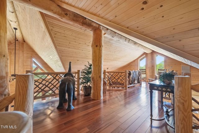 2835 Cross Mountain Road, Shady Valley, TN 37688