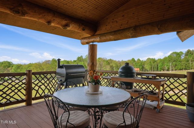 2835 Cross Mountain Road, Shady Valley, TN 37688