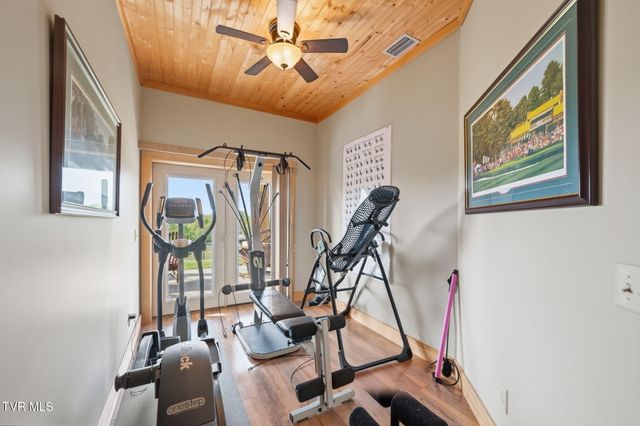 2835 Cross Mountain Road, Shady Valley, TN 37688