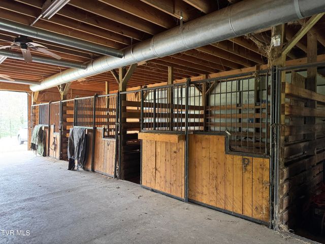 2835 Cross Mountain Road, Shady Valley, TN 37688
