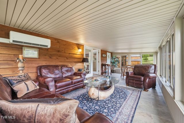 2835 Cross Mountain Road, Shady Valley, TN 37688
