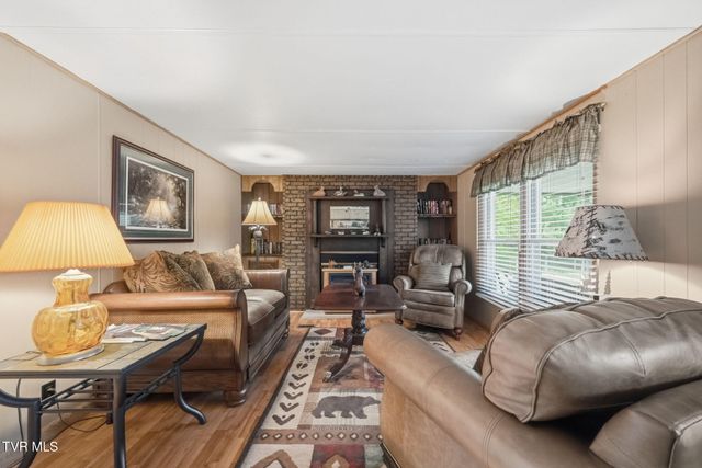 2835 Cross Mountain Road, Shady Valley, TN 37688