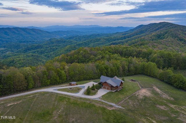 2835 Cross Mountain Road, Shady Valley, TN 37688