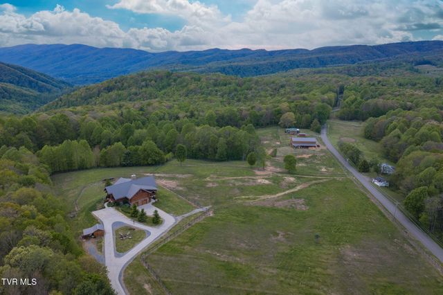2835 Cross Mountain Road, Shady Valley, TN 37688