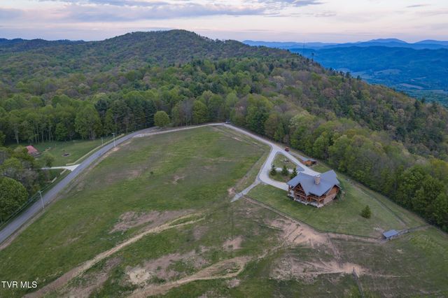 2835 Cross Mountain Road, Shady Valley, TN 37688