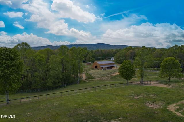 2835 Cross Mountain Road, Shady Valley, TN 37688