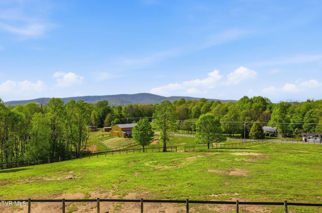 2835 Cross Mountain Road, Shady Valley, TN 37688