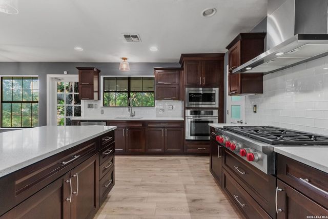 26042 Cypress Oaks, San Antonio, TX 78255
