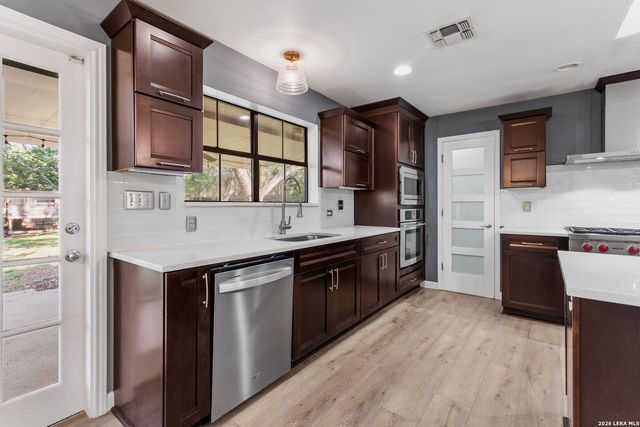 26042 Cypress Oaks, San Antonio, TX 78255