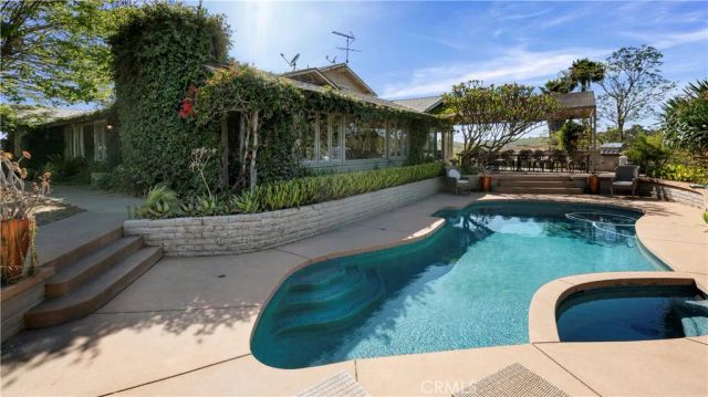 9547 Lilac Walk, Escondido, CA 92026