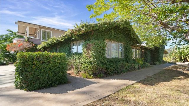 9547 Lilac Walk, Escondido, CA 92026