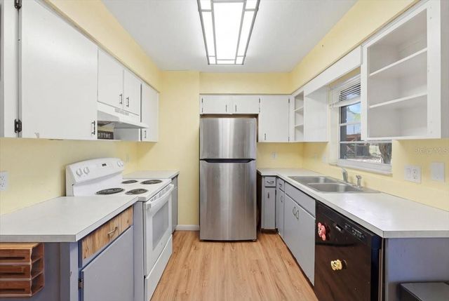 215 CARLA ANN COURT, Auburndale, FL 33823