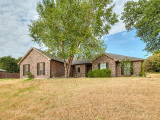 7225 Morning Song Drive, Oklahoma City, OK 73150