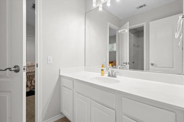 7312 E Ben White BLVD 15, Austin, TX 78741