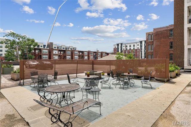 5510 Waterman Boulevard 201, St Louis, MO 63112