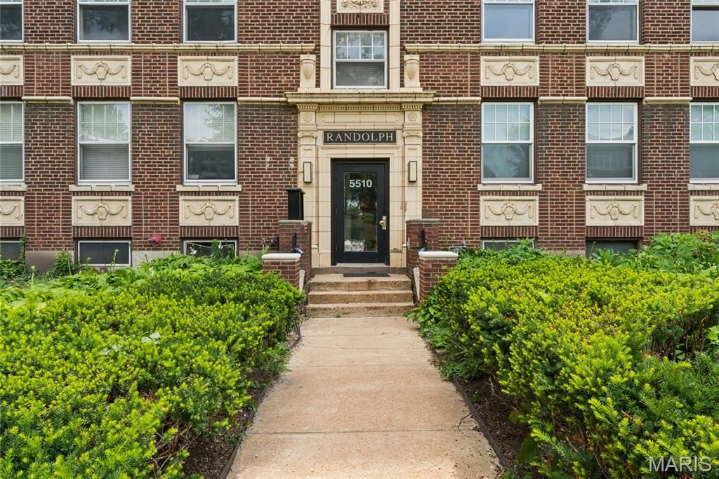 5510 Waterman Boulevard 201, St Louis, MO 63112
