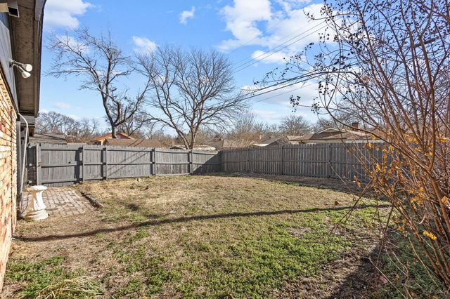 321 Chisholm Trail, Sherman, TX 75092