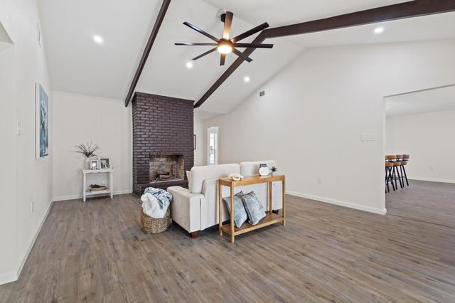 321 Chisholm Trail, Sherman, TX 75092