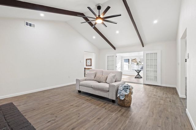 321 Chisholm Trail, Sherman, TX 75092