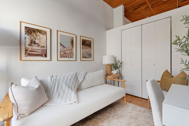 550 N Kingsbury Street 316, Chicago, IL 60654