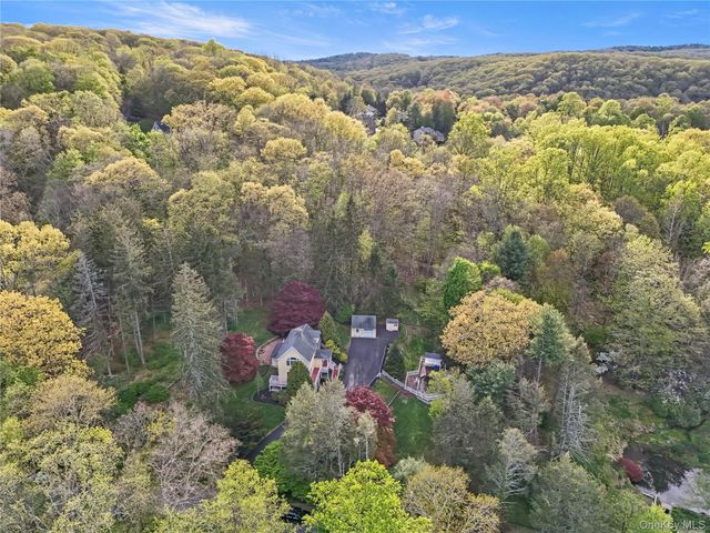 22 Butler Hill Road, Somers, NY 10589