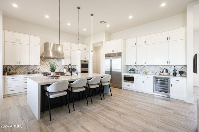 1420 E COYOTE WASH Drive, Phoenix, AZ 85085