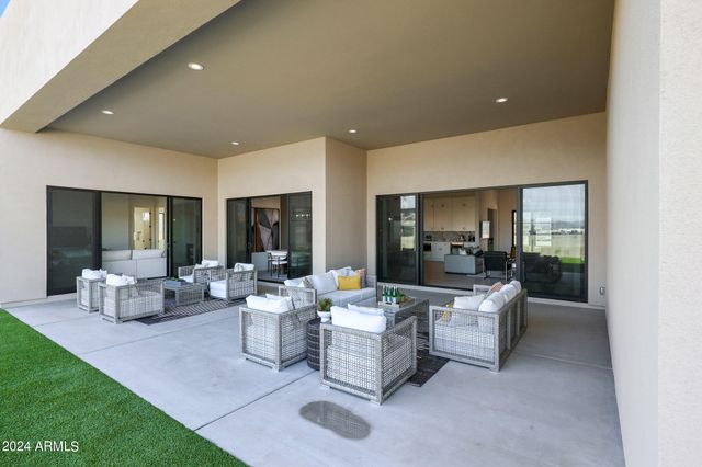 1420 E COYOTE WASH Drive, Phoenix, AZ 85085