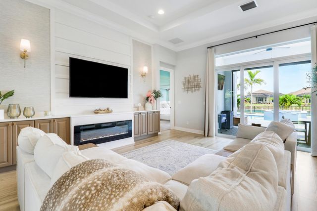 8888 SW Montova Way, Port St. Lucie, Port St Lucie, FL 34987